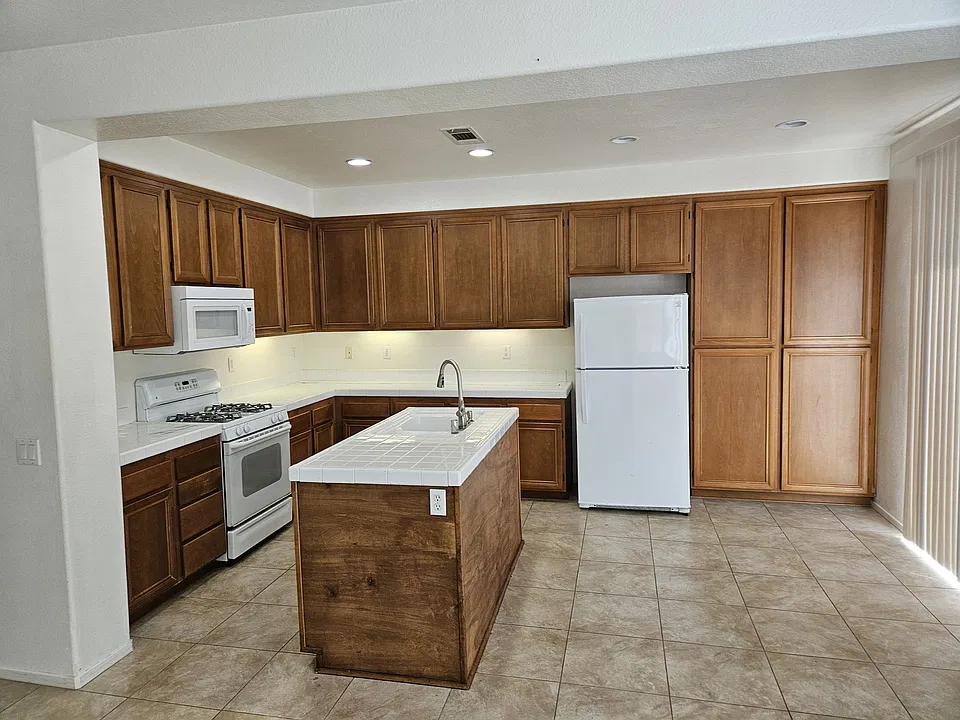 603 Paseo Dorado