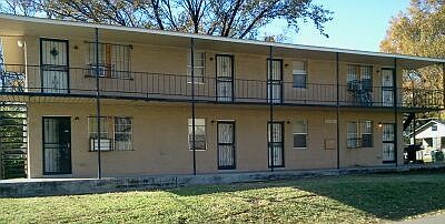 1st image of 679 Tate Ave APT 2
