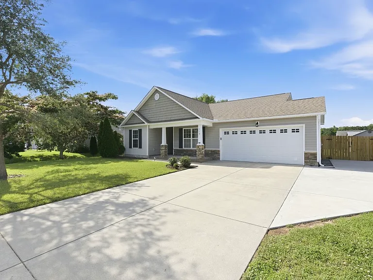 110 Grist Mill Dr — Photo 1