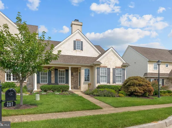 207 Brittany Dr, Avondale, PA 19311