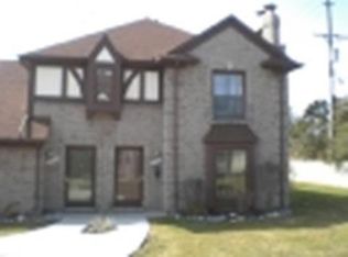 19410 W Eleven Mile Rd, Southfield, MI 48076