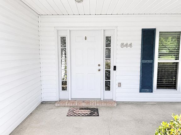 4th image of 544 Oakdale Dr