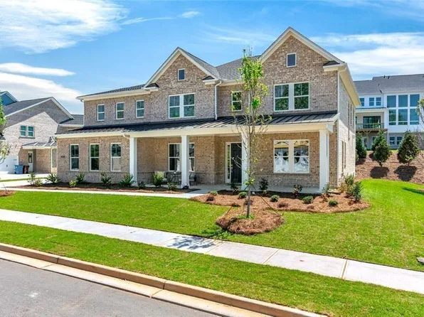 4330 Hawthorn Cir, Alpharetta, GA 30022