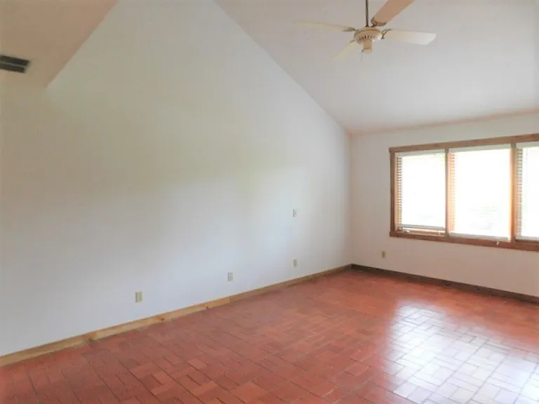 20 Toppin Dr — Photo 30