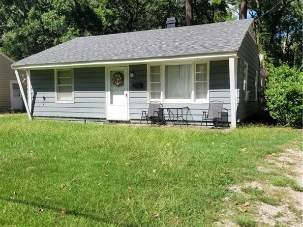 211 Beverly St, Hampton, VA 23669