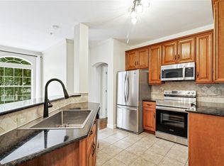 4 Indigo Run Dr APT 3710, Hilton Head Island, SC 29926