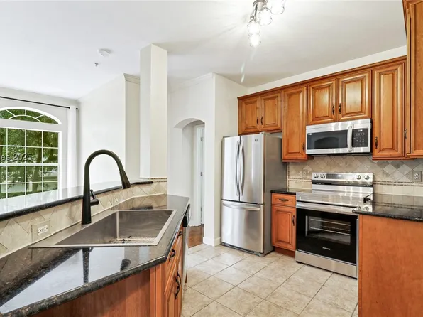 4 Indigo Run Dr APT 3710, Hilton Head Island, SC 29926