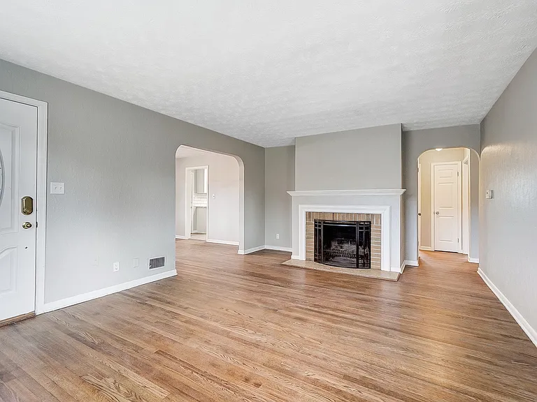 4016 Maricarr Dr — Photo 5