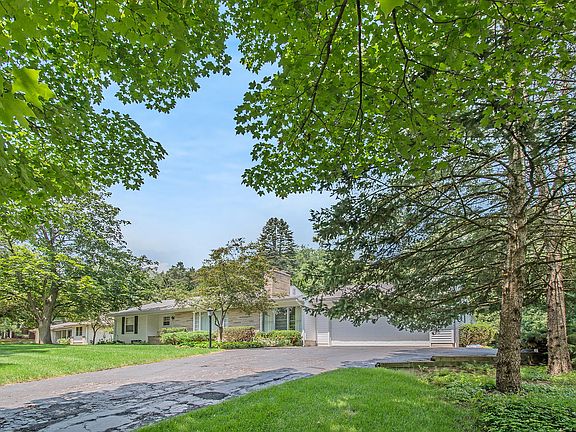 4th image of 3012 Audubon Dr