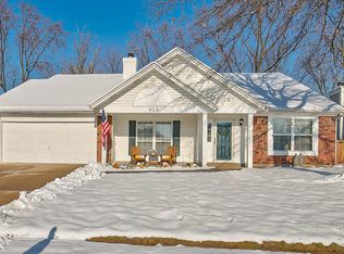 815 Cades Cv, Florissant, MO 63031