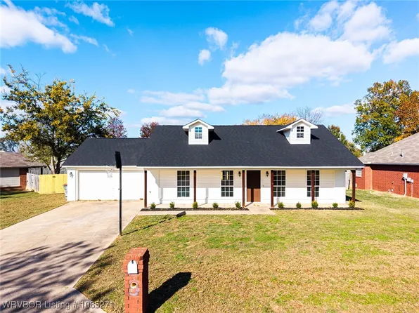 1812 Appaloosa Dr, Greenwood, AR 72936