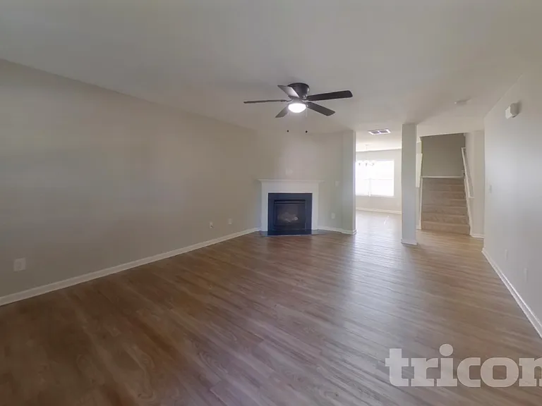 13730 Elsie Caldwell Ln — Photo 3
