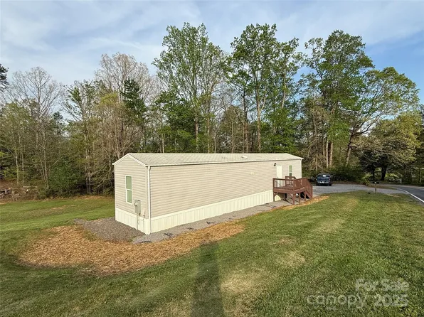 361 Mount Pleasant Church Rd, Marion, NC 28752