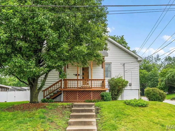 542 S Main St, Waterloo, IL 62298