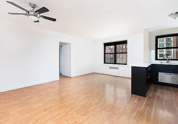 4th image of 2807 Kings Hwy APT 3G