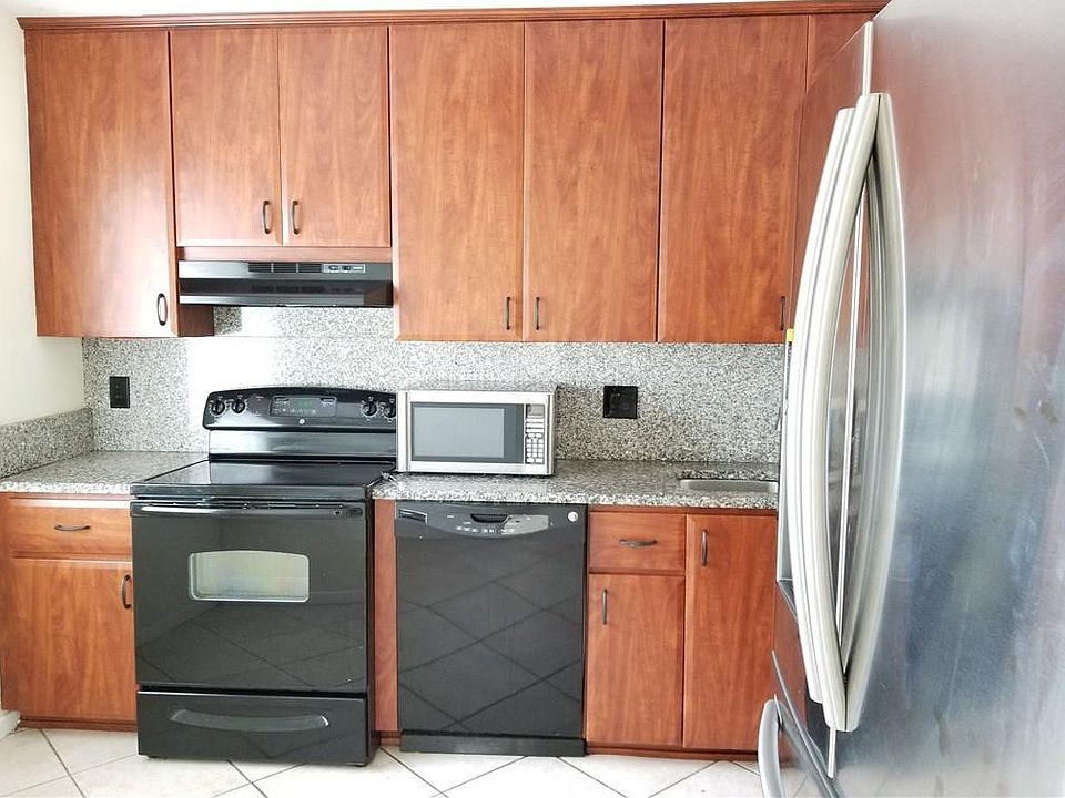 1st image of 1580 Springside Dr