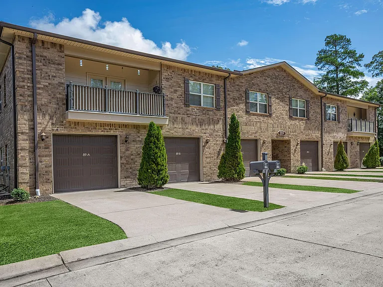 Stonewater Place Apartments — Photo 2