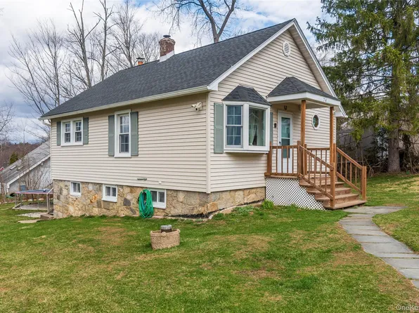 74 Clubhouse Drive, Carmel, NY 10512