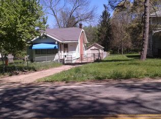 313 E Bertrand Rd, Niles, MI 49120
