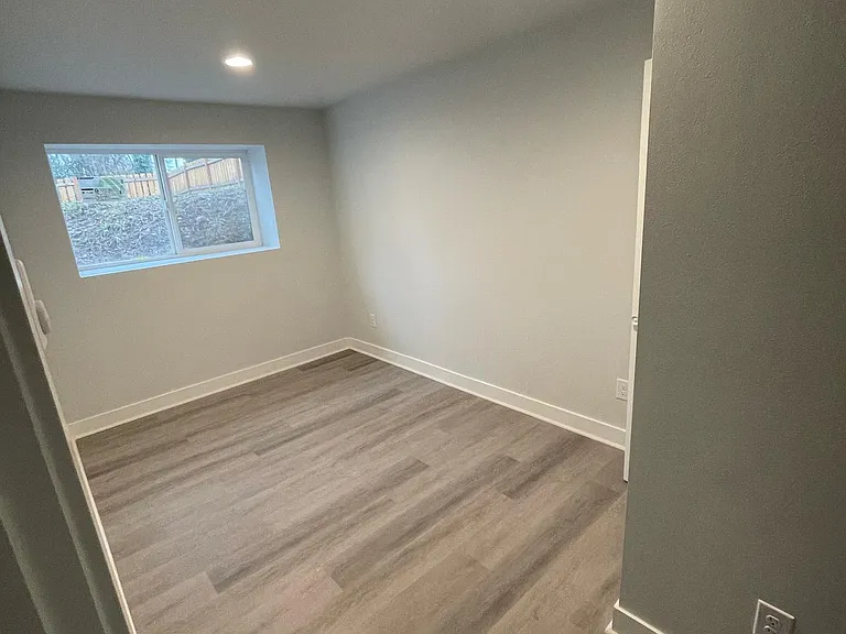 20704 Des Moines Memorial Dr S — Photo 15