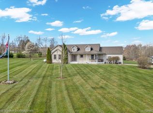6017 Simmons Trl, North Branch, MI 48461