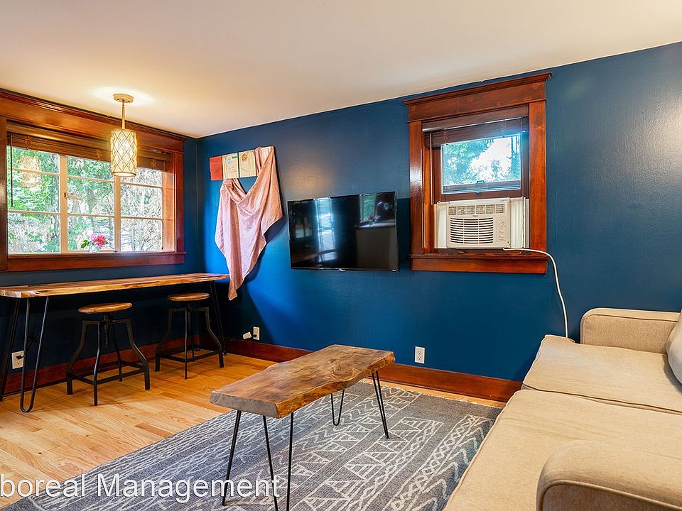 1st image of 121 11th Ave E #6