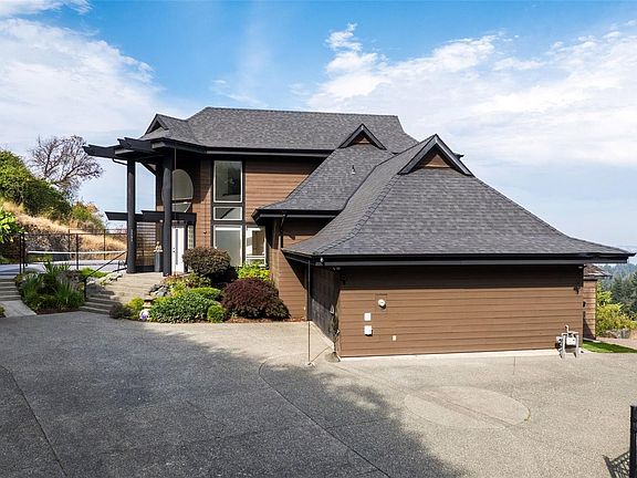 2nd image of 3392 Haida Dr