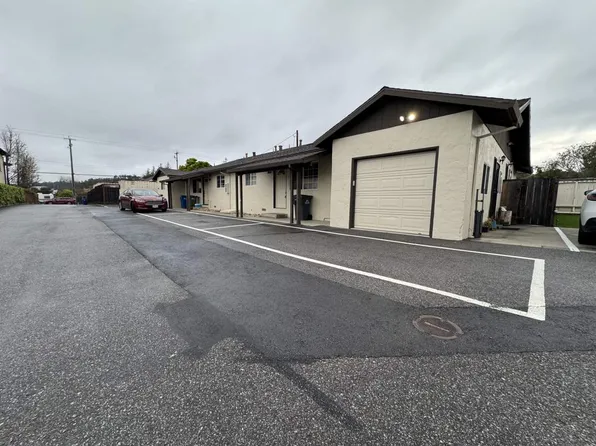 3166 Mission Dr, Santa Cruz, CA 95065