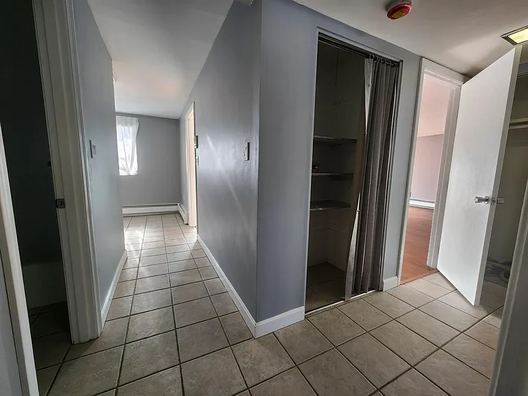 75 Edgelawn Ave #1 — Photo 11