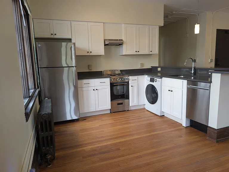 330 Linwood Ave #307 — Photo 2