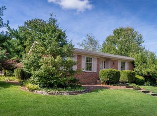 1121 Chinoe Rd, Lexington, KY 40502