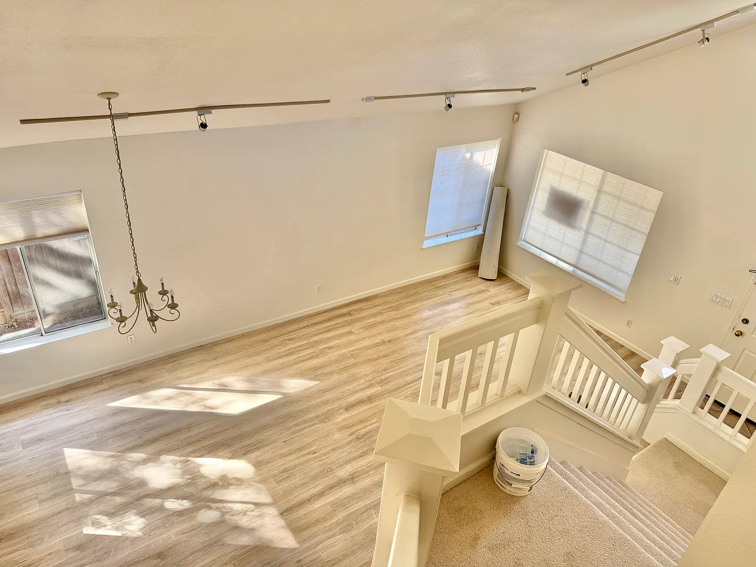 3 bed, 2.5 bath, 1680 sqft, $4,500 — Photo 3