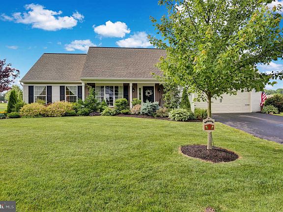 3rd image of 17 Loganberry Ct