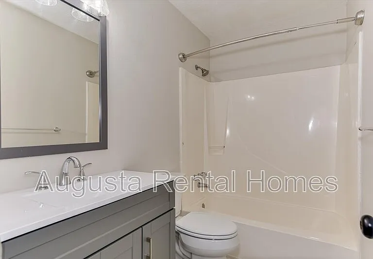 208 W Buena Vista Ave #1 — Photo 21