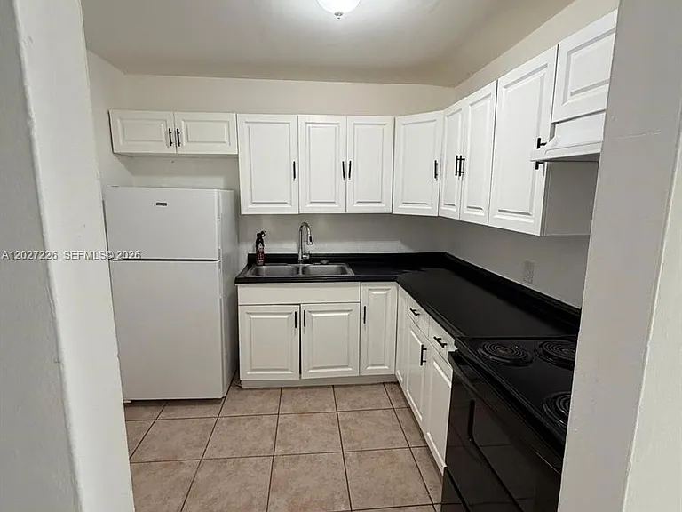 15205 NE 6th Ave #D303 — Photo 5