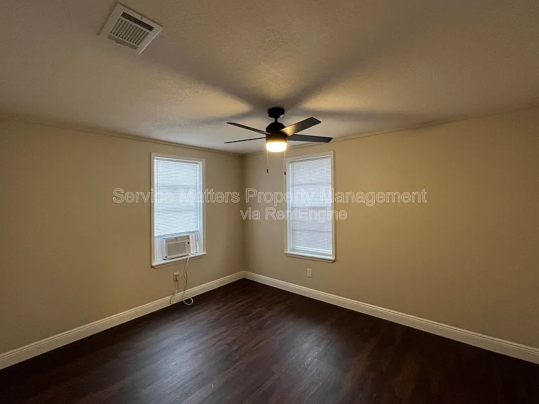 1106 Martin Luther King Dr #A — Photo 8