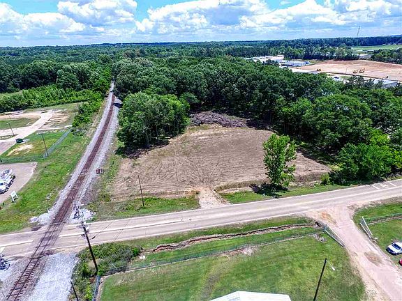 4th image of 1106 Clinton Industrial Park Dr