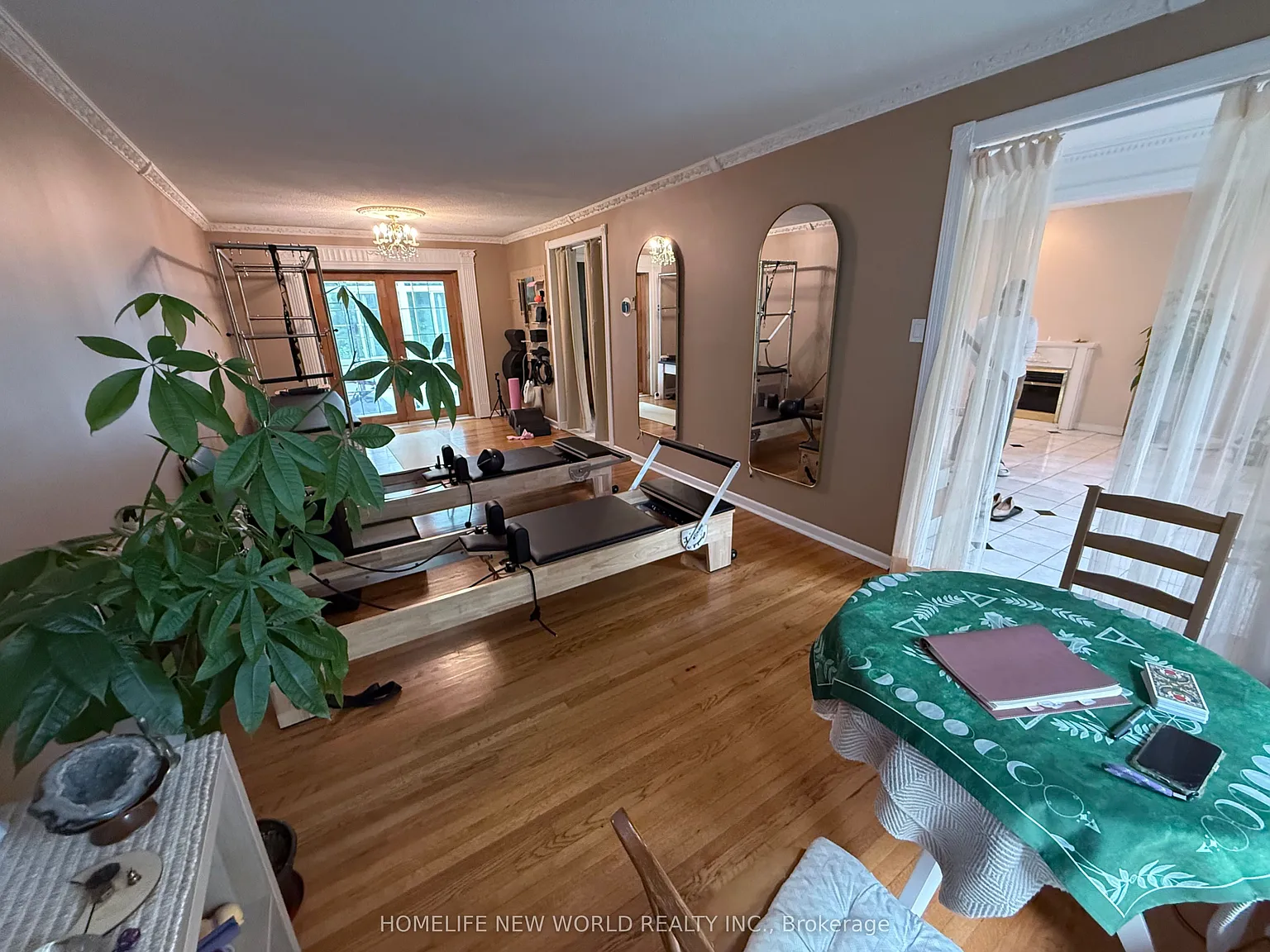 6 bed, $3,800 — Photo 4