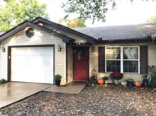 2121 S Spring St, Grove, OK 74344