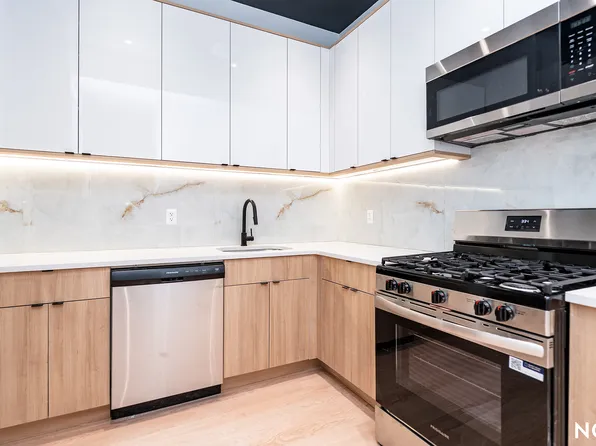 1063 Bedford Avenue image 1 of 15