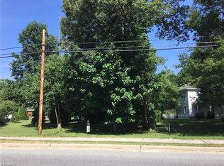 2104 Guilford College Rd, Jamestown, NC 27282