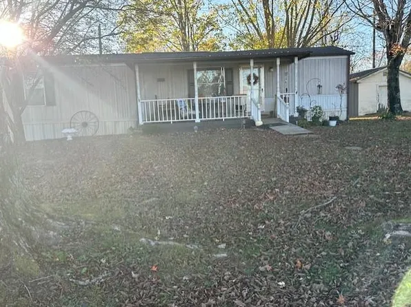 1985 Standing Stone Park Hwy, Hilham, TN 38568