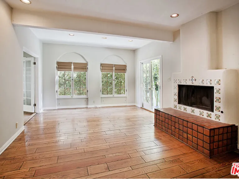 251 S Citrus Ave — Photo 6