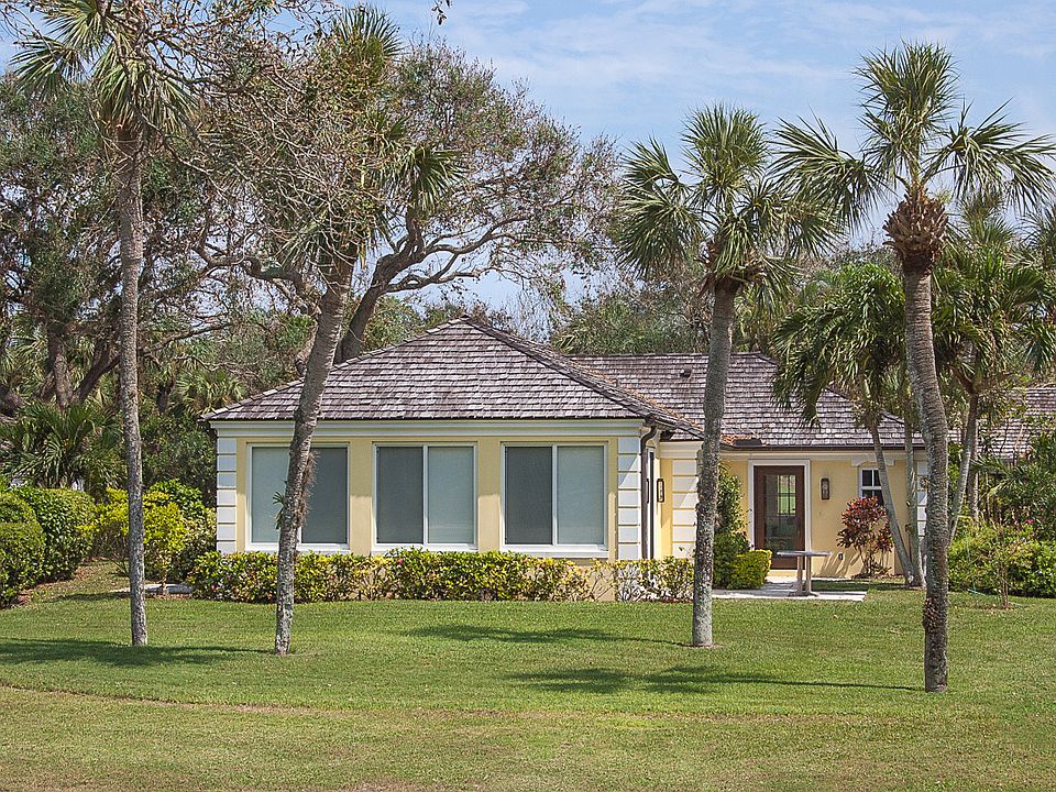 1st image of 271 Silver Moss Dr
