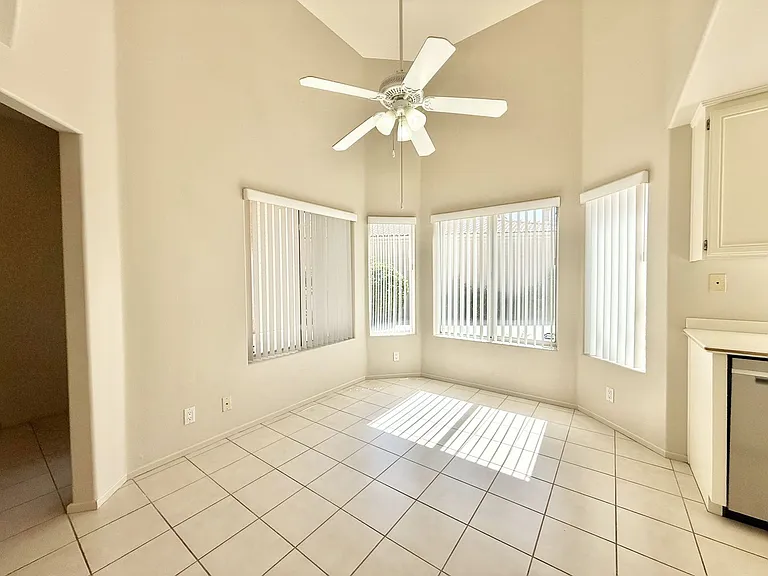 48625 Calle Esperanza — Photo 6