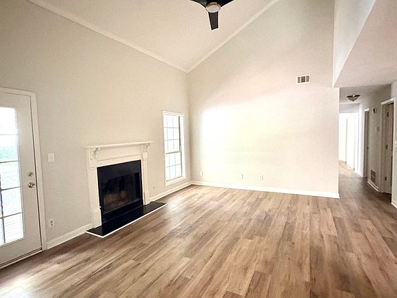 4th image of 4080 Riverlook Pkwy SE Unit 205
