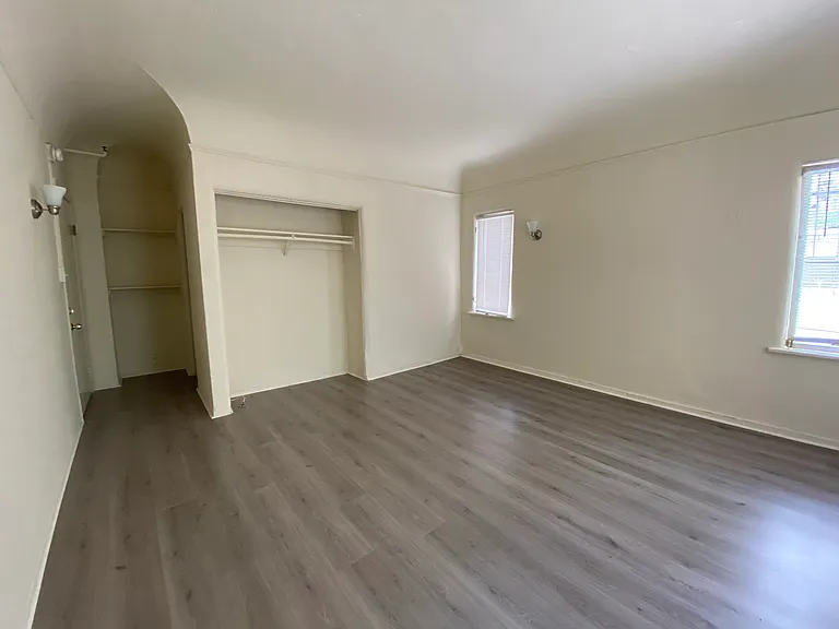 LA Rentals — Photo 9