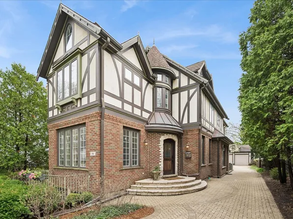 556 Willow Rd, Winnetka, IL 60093