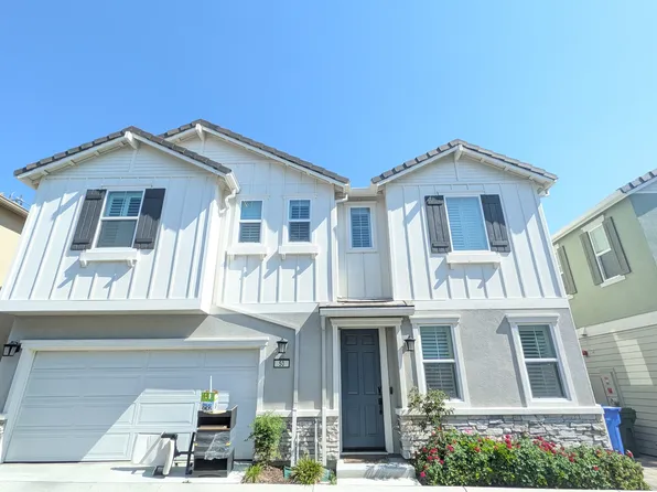 50 Esmerelda Falls Ter, Fremont, CA 94539