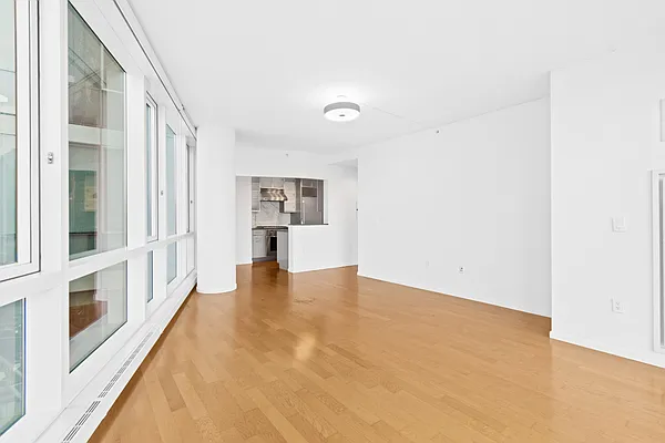 Rented by HomeDax Real Estate | media 17